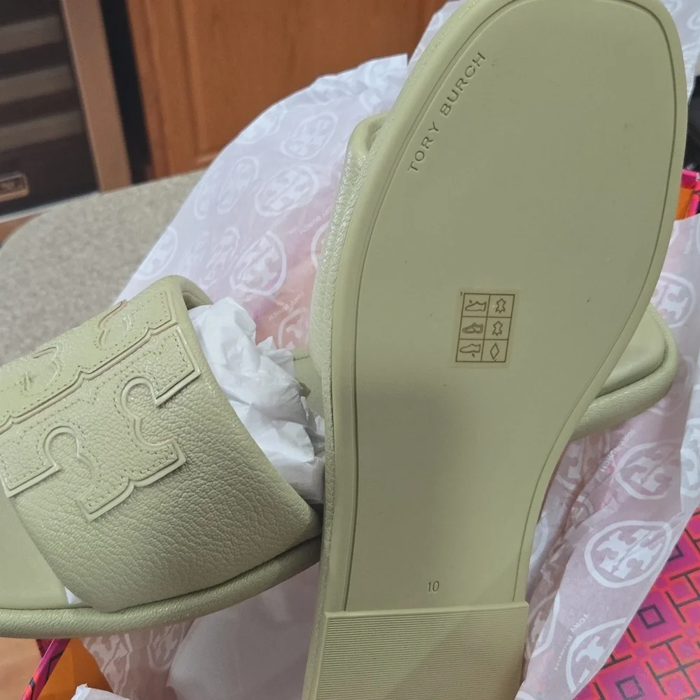 Tory Burch Double T Sport Slide Tumbled Leather - Picture 11 of 11